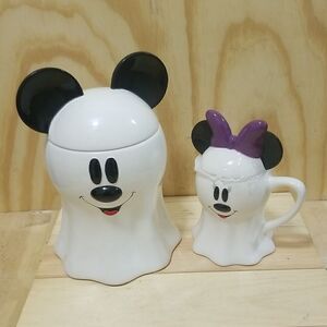 Mickey Mouse Cookie Jar and Mickey Mouse Mug Brand new/Never used.